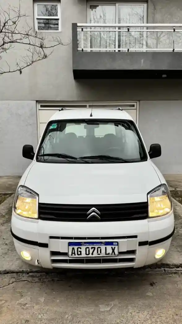 Citroën Berlingo Multispace 1.6 Xtr Hdi 92Cv 2023 - foto 2