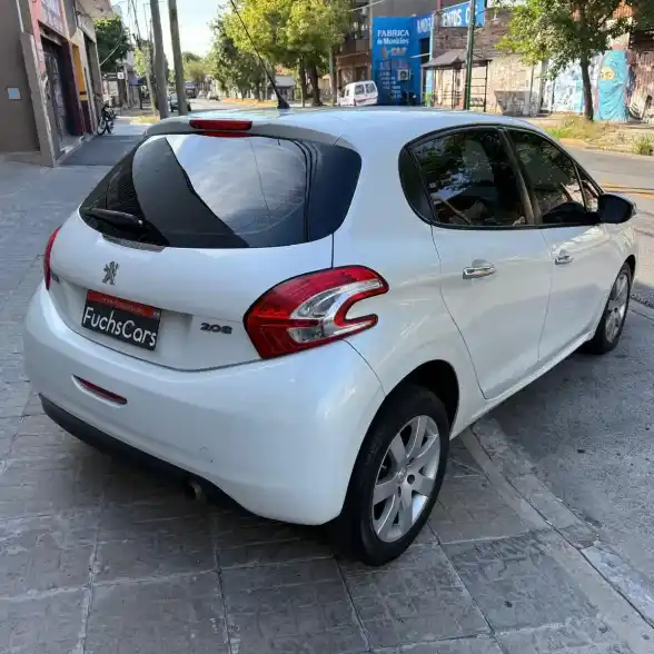 Peugeot 208 1.5 Active 2014 - foto 5