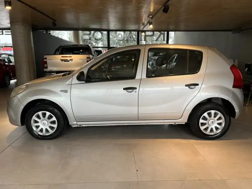 Renault Sandero 1.6 Pack 90Cv 2012 - foto 2