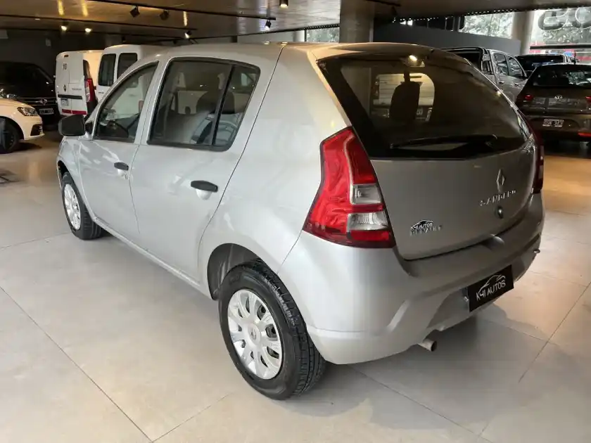Renault Sandero 1.6 Pack 90Cv 2012 - foto 3
