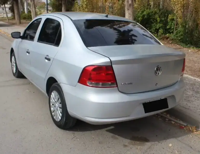 Volkswagen Voyage 1.6 Comfortline 101Cv 2011 - foto 4
