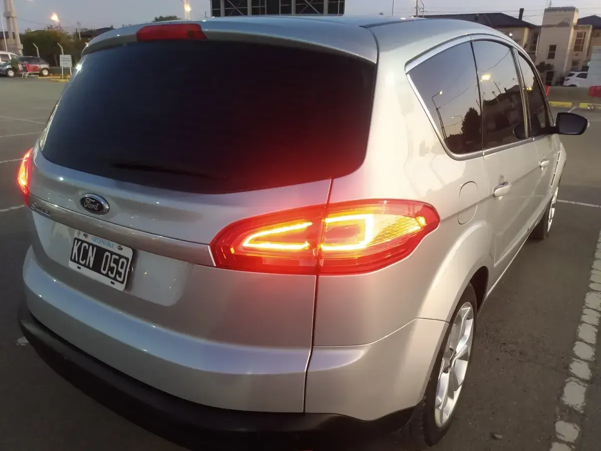 Ford S-Max 2.3 Titanium 2011 - foto 5