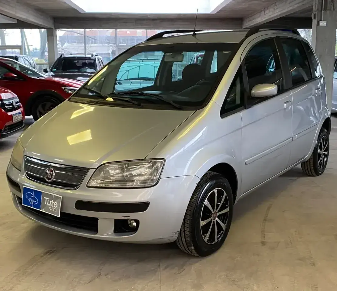 Fiat Idea 1.4 Elx Mp3 2010 - foto 1