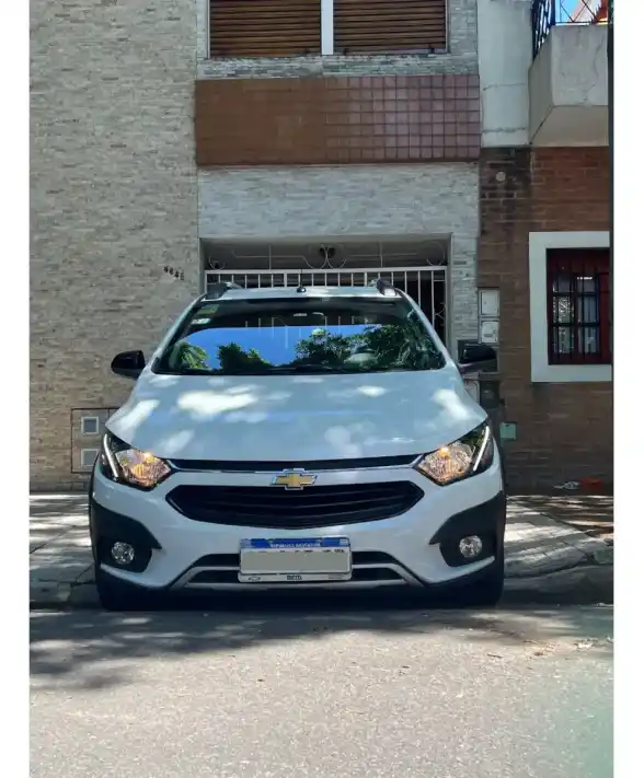 Chevrolet Onix 1.4 Activ 98Cv 2017 - foto 2