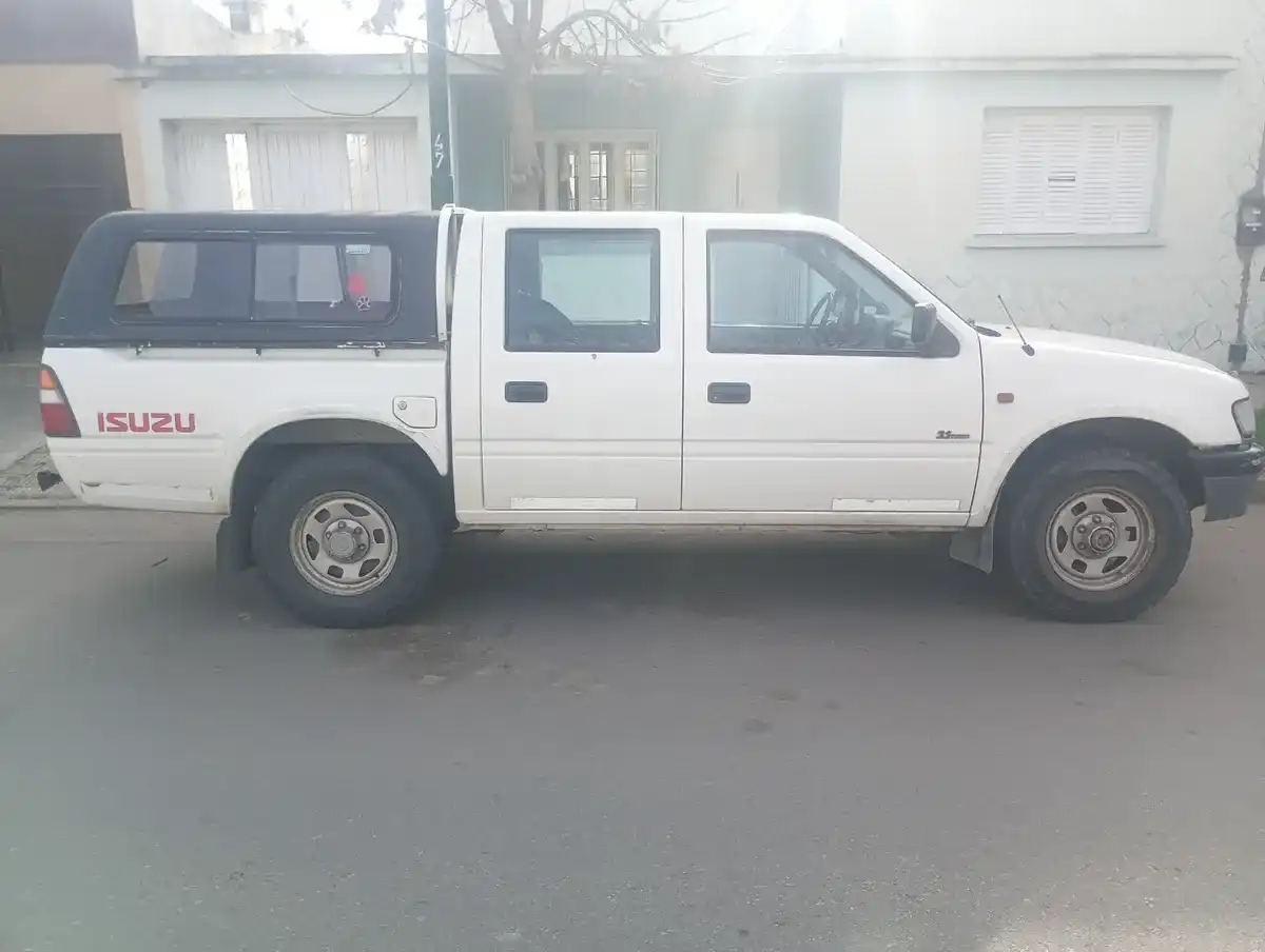 Isuzu Pick Up 3.1 D/C Turbo Aa 1998 - foto 3