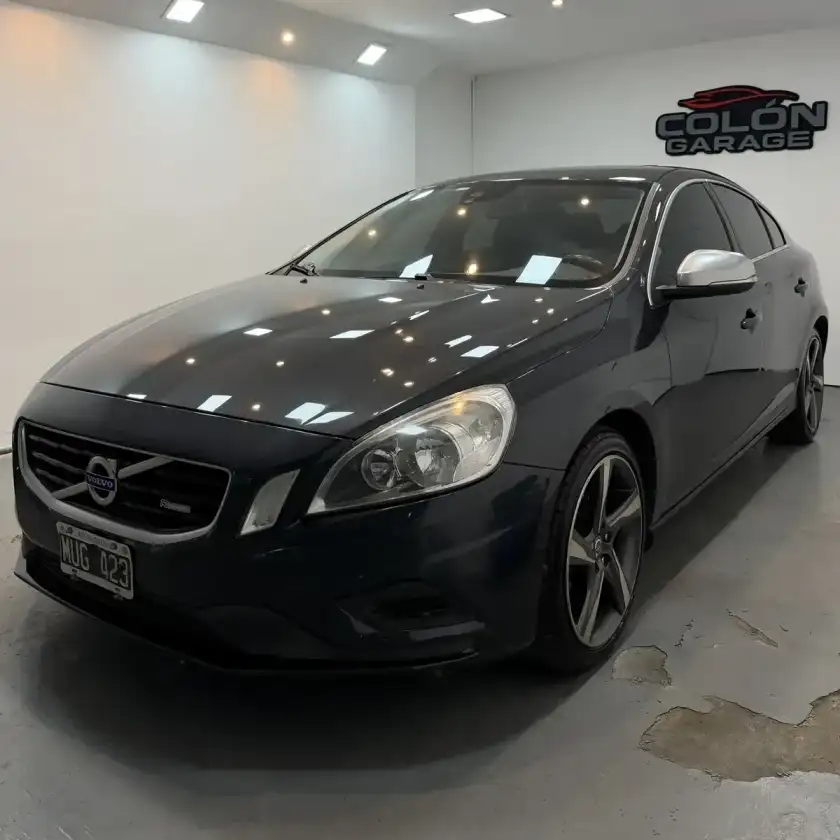 Volvo S60 2013 - foto 1