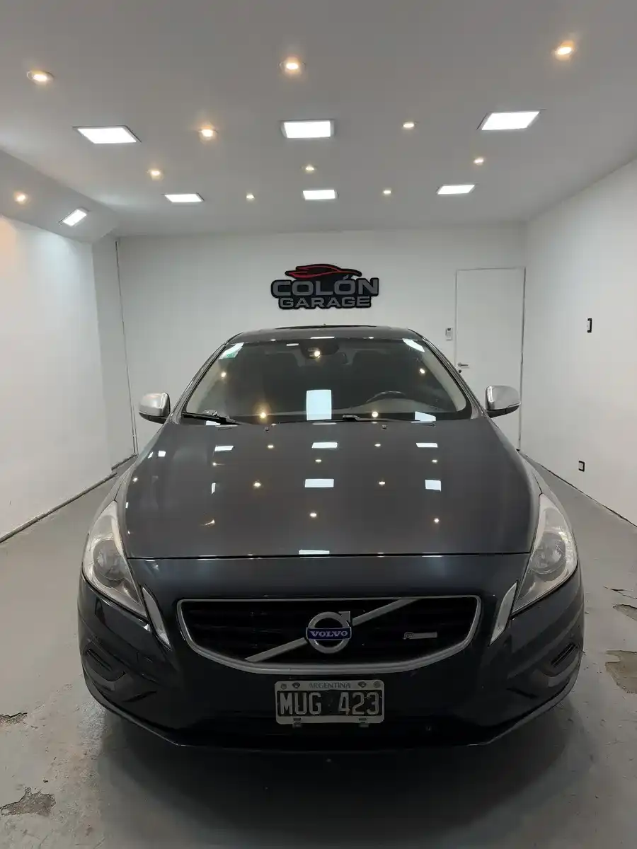 Volvo S60 2.0 T5 R-Design 2013 - foto 2