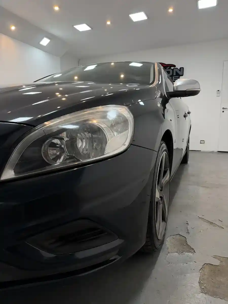 Volvo S60 2.0 T5 R-Design 2013 - foto 4
