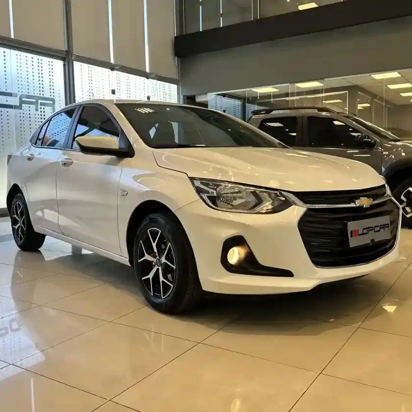 Chevrolet Onix plus 2020 - foto 1