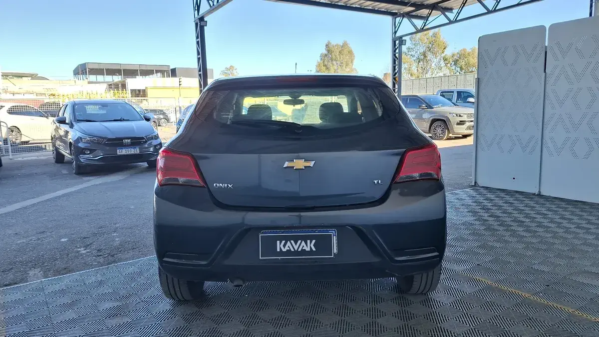 Chevrolet Onix 1.4 Lt 2018 - foto 4
