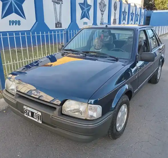 Ford Escort 1.6 Ghia Sx 1993 - foto 1