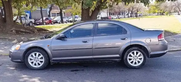 Chrysler Sebring Limited 2.7L 2005 - foto 3