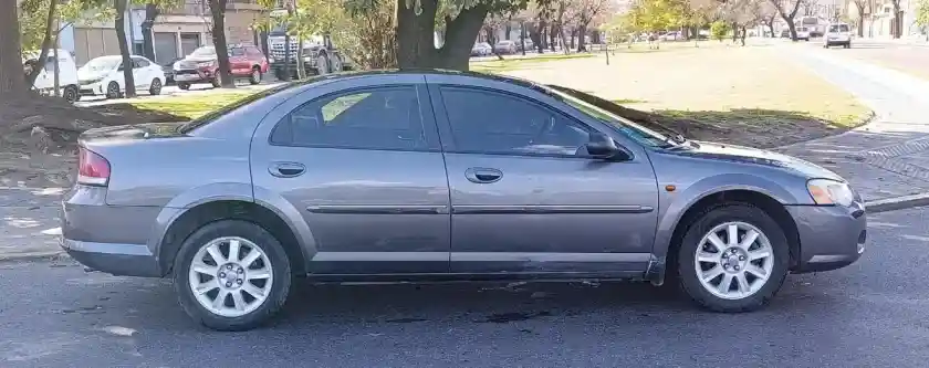 Chrysler Sebring Limited 2.7L 2005 - foto 4