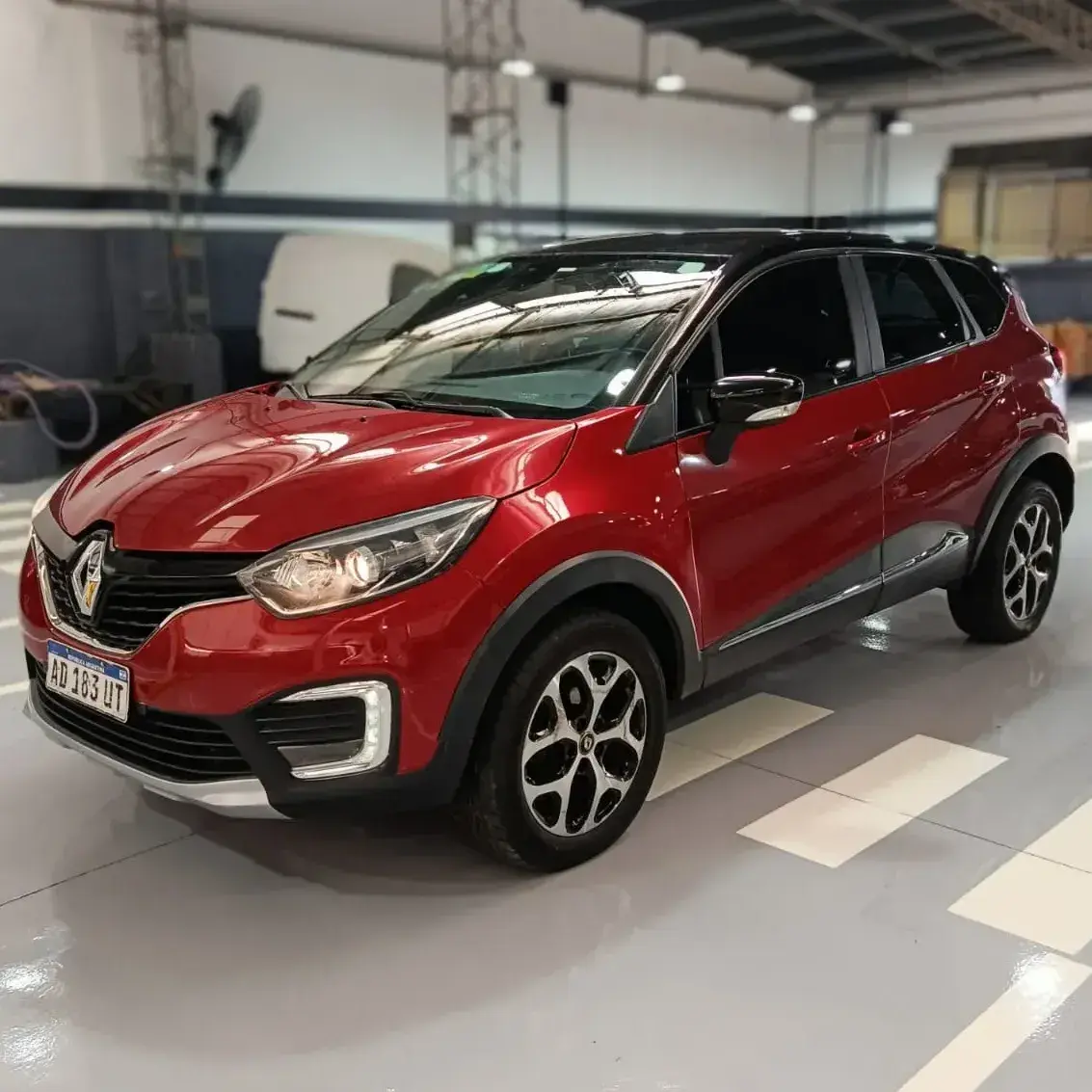 Renault Captur 2.0 Intens Automática 2018 - foto 1
