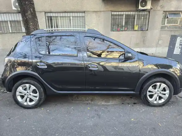 Renault Sandero Stepway 1.6 Privilege 105Cv Nac 2018 - foto 3
