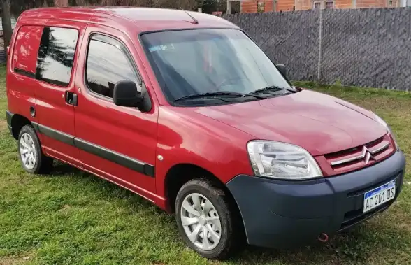 Citroën Berlingo Furgon 1.6 Hdi 92 Bussines 2018 - foto 2