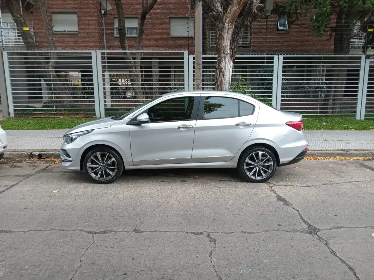 Fiat Cronos 1.8 16V Precision Pack Premium 2021 - foto 3