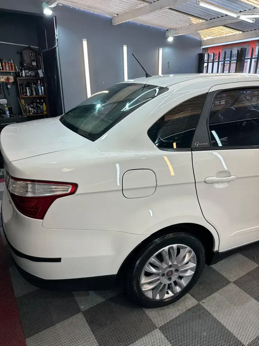 Fiat Grand Siena 1.4 Attractive 87Cv 2014 - foto 3