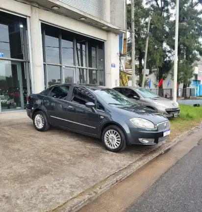 Fiat Linea 1.8 Absolute 130Cv Dualogic 2011 - foto 3
