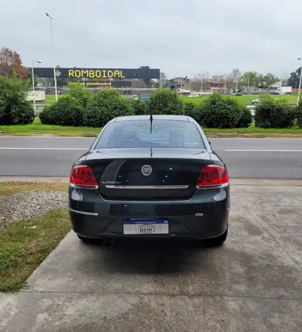 Fiat Linea 1.8 Absolute 130Cv Dualogic 2011 - foto 5