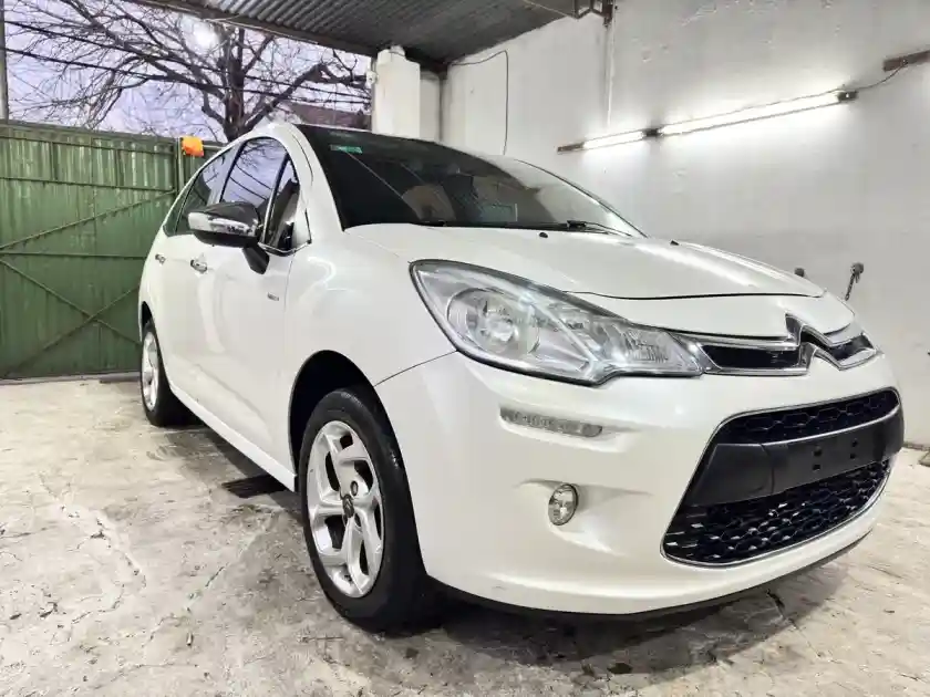 Citroën C3 1.6 Exclusive Vti 115Cv 2015 - foto 5