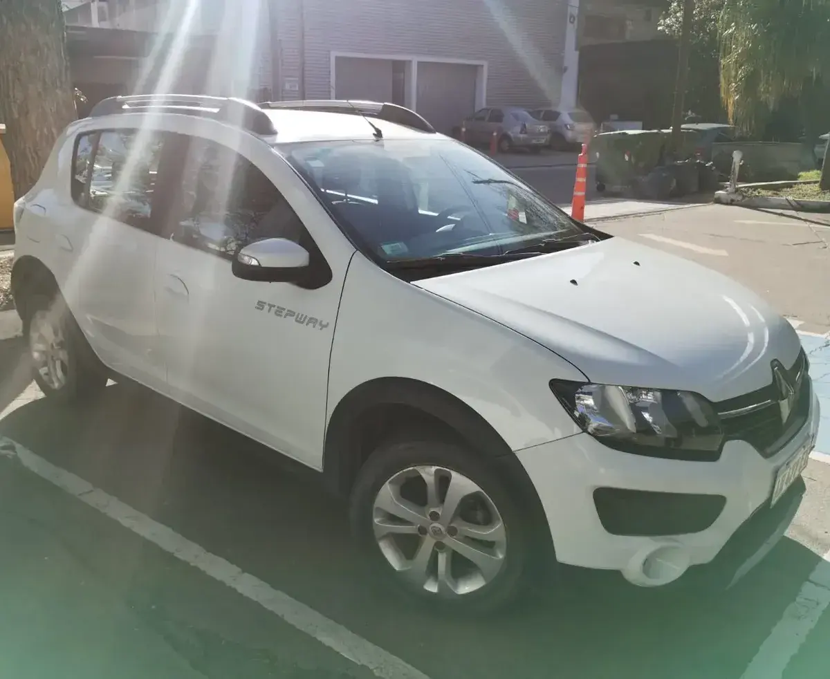 Renault Sandero Stepway 1.6 Privilege 105Cv 2019 - foto 1