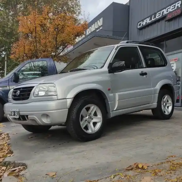 Suzuki Grand Vitara Suzuki Gran Vitara Tres Puertas 2005 - foto 1