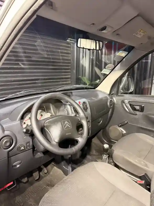 Citroën Berlingo Furgon 1.4 Bussines 75Cv Mixto 2016 - foto 4