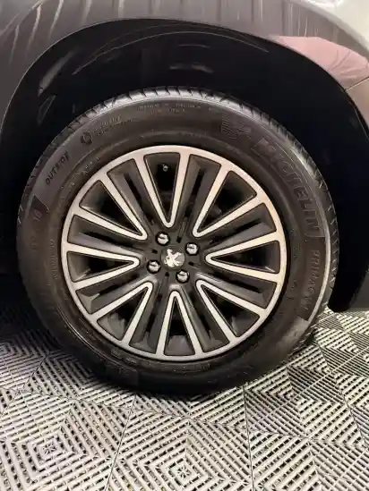 Peugeot 2008 1.6 Active 2018 - foto 5