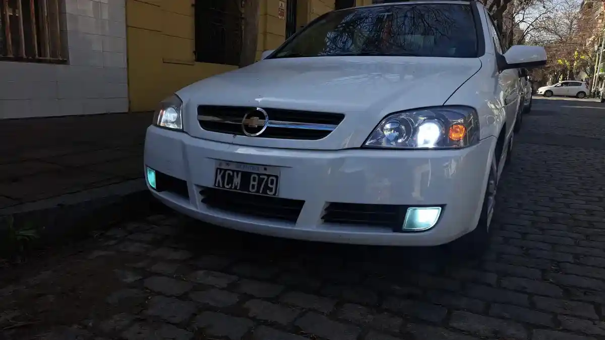 Chevrolet Astra 2011 - foto 1