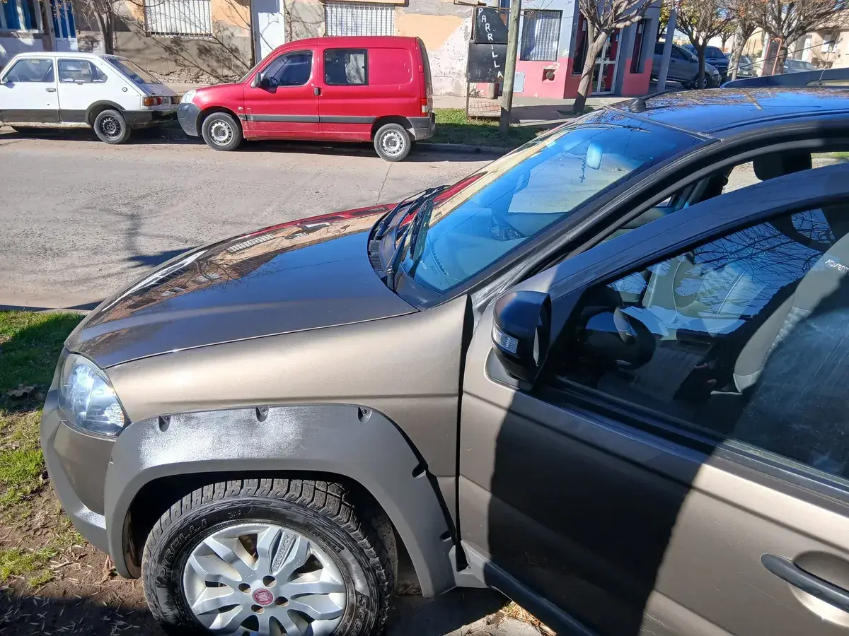 Fiat Palio Adventure 1.6 Adventure Pack Seguridad + Alarma 2014 - foto 5