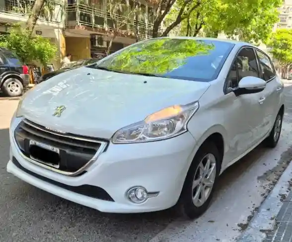 Peugeot 208 1.5 Allure Touchscreen 2016 - foto 1
