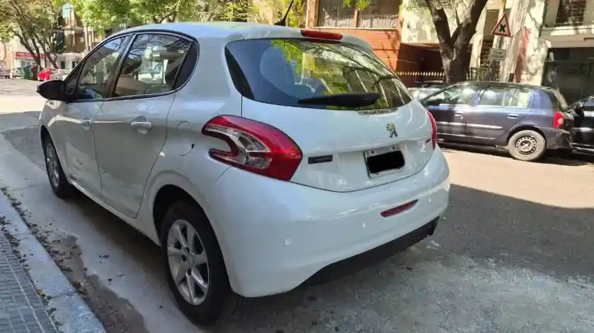 Peugeot 208 1.5 Allure Touchscreen 2016 - foto 4