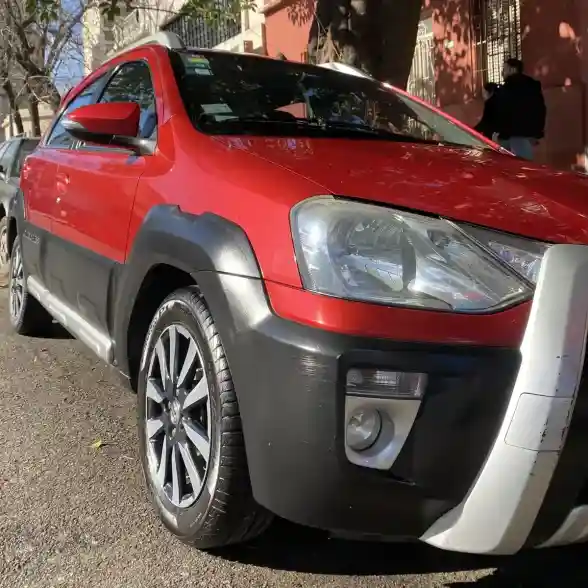 Toyota Etios Cross 2016 - foto 1