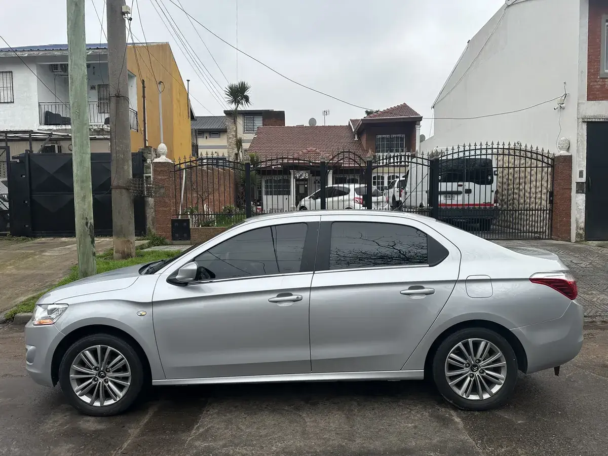 Citroën C-Elysée 1.6 Feel Vti 115 2017 - foto 5