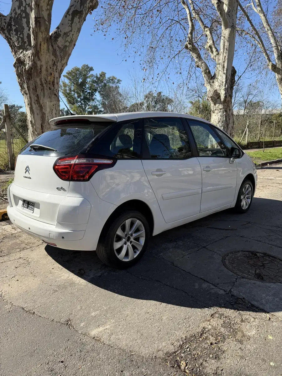 Citroën C4 Picasso 1.6 Am80 Hdi 110Cv 2012 - foto 2