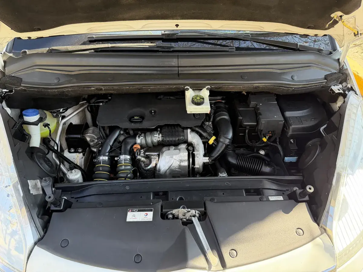 Citroën C4 Picasso 1.6 Am80 Hdi 110Cv 2012 - foto 5