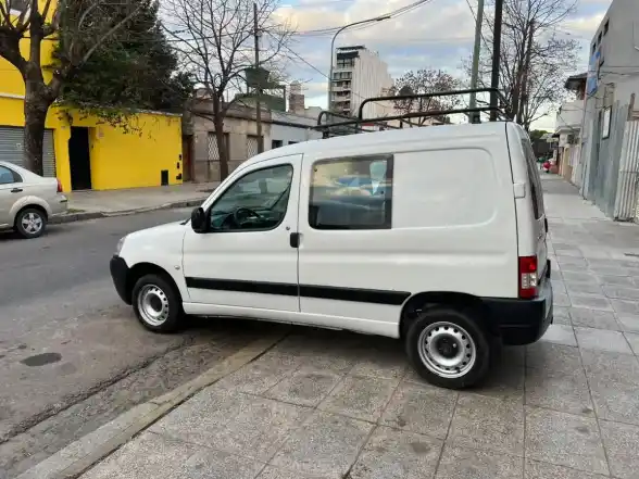 Citroën Berlingo Furgon 1.4 Bussines 75Cv 2023 - foto 4