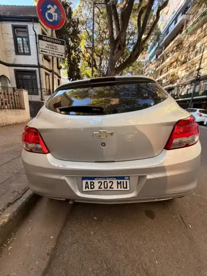 Chevrolet Onix 1.4 Lt 98Cv 2017 - foto 2