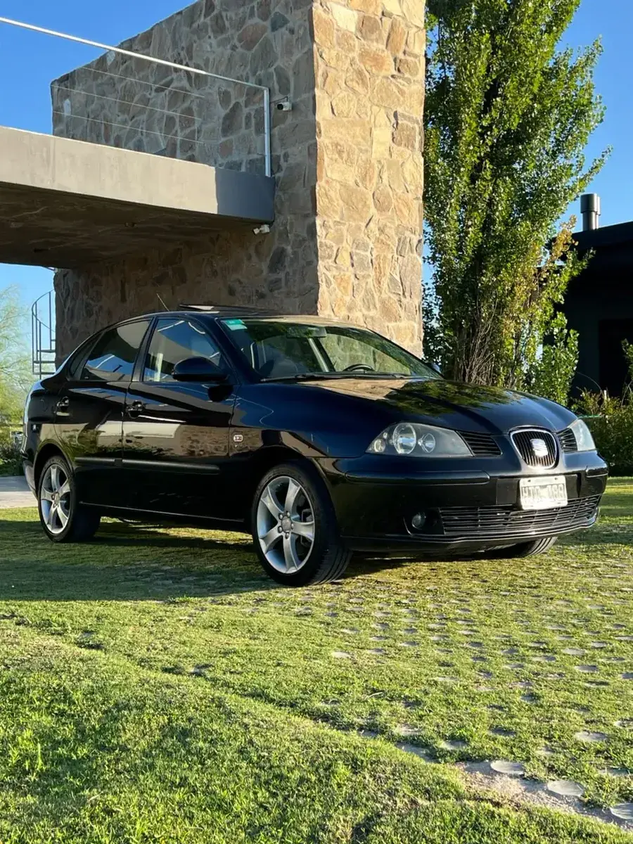 Seat Cordoba 1.9 I 130Cv 2008 - foto 2