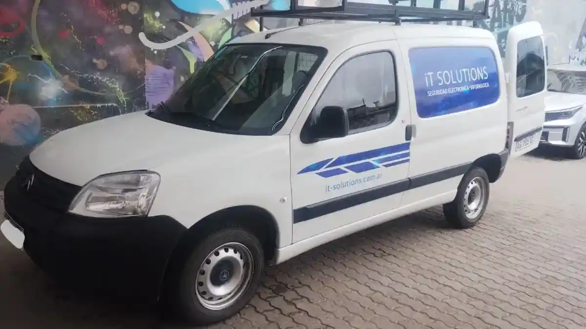 Citroën Berlingo Furgon 1.6 Hdi 92 Bussines 2024 - foto 1