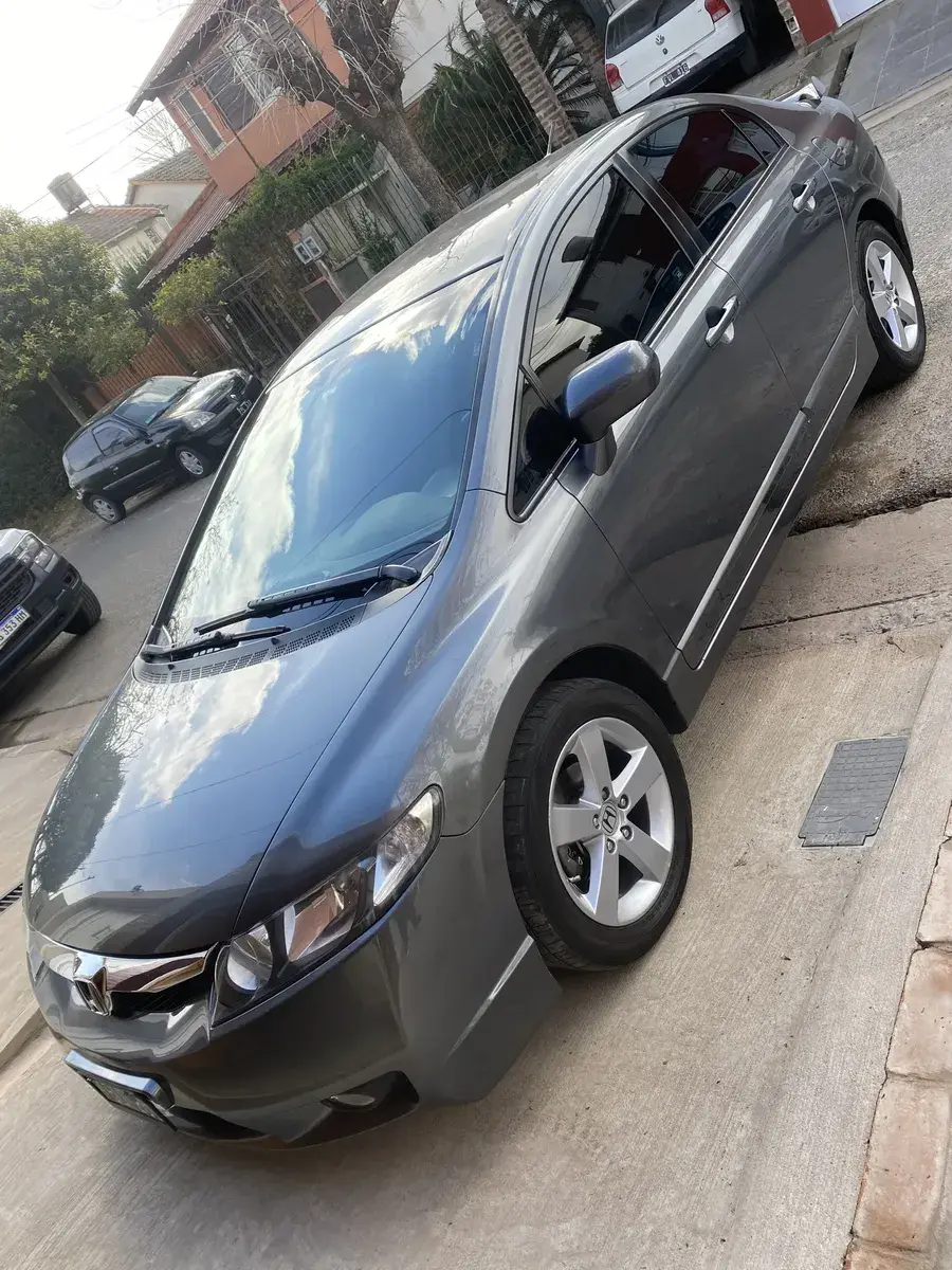 Honda Civic 1.8 Lxs Mt 2011 - foto 3