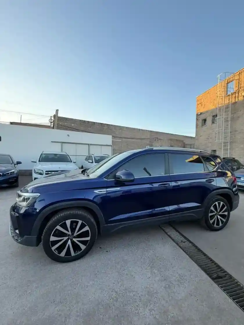 Volkswagen Taos 1.4 250 Tsi Highline 2023 - foto 2
