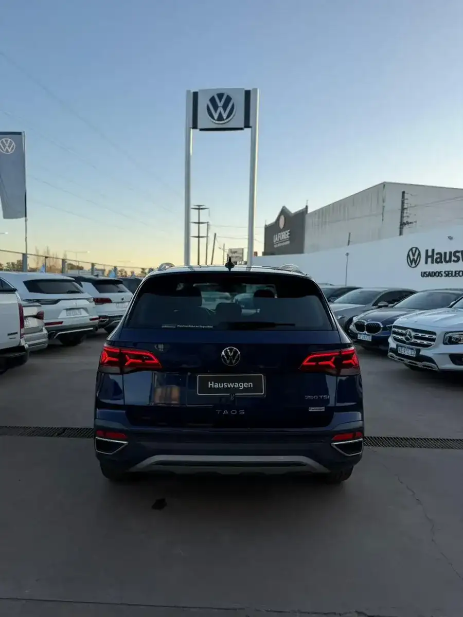 Volkswagen Taos 1.4 250 Tsi Highline 2023 - foto 4