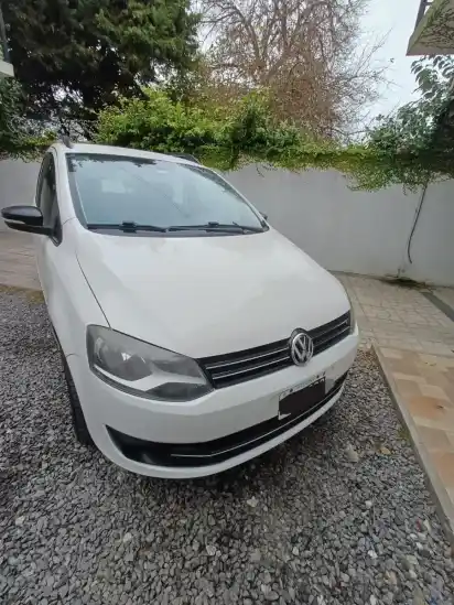 Volkswagen Suran 1.6 Trendline 11B 2014 - foto 3