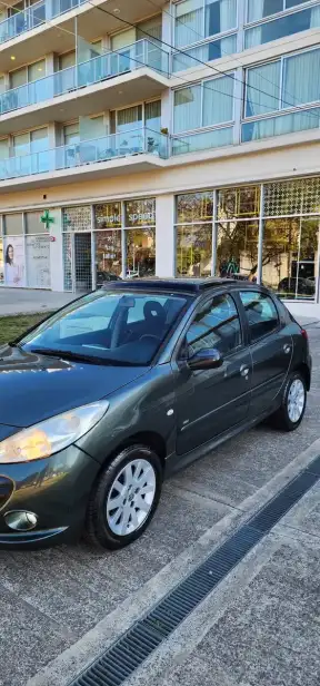 Peugeot 207 2.0 Hdi Xt Compact 2010 - foto 4