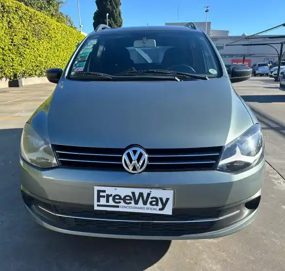 Volkswagen Suran 1.6 Comfortline 101Cv 11A 2010 - foto 2