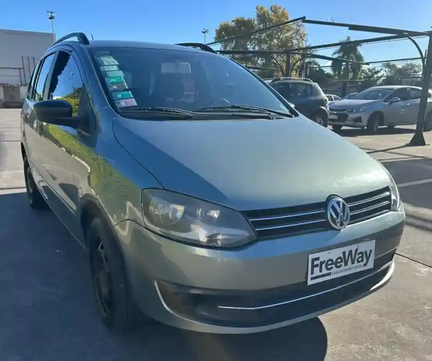 Volkswagen Suran 1.6 Comfortline 101Cv 11A 2010 - foto 3