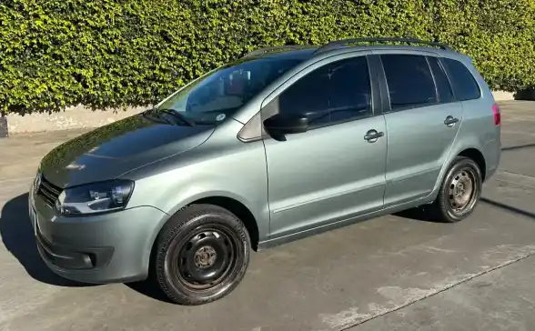 Volkswagen Suran 1.6 Comfortline 101Cv 11A 2010 - foto 5