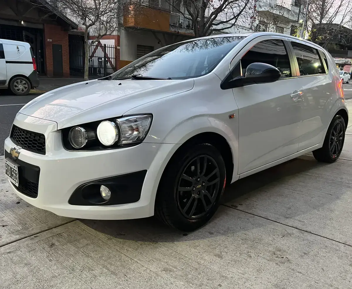 Chevrolet Sonic 1.6 Ltz Effect Mt Mx 2015 - foto 1